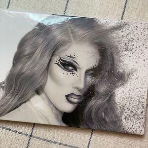 Jeffree Star Cremated Palette